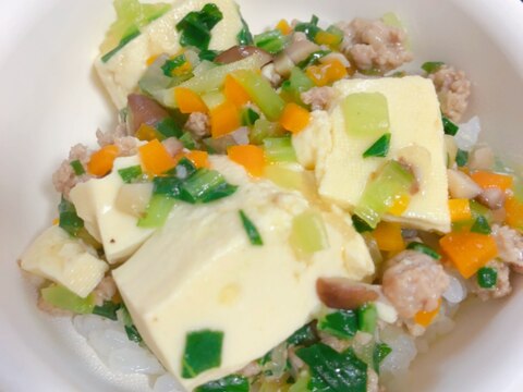 野菜たっぷり★子供と作る麻婆豆腐風の中華丼